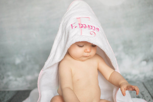 Personalized Infant Hooded Towel and Mitt Set, newborn gift, Baby Bath Towel, Personalized Towel, Monogrammed Towel
