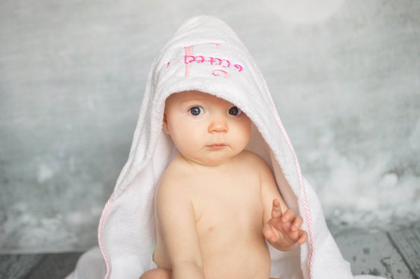 Personalized Infant Hooded Towel and Mitt Set, newborn gift, Baby Bath Towel, Personalized Towel, Monogrammed Towel